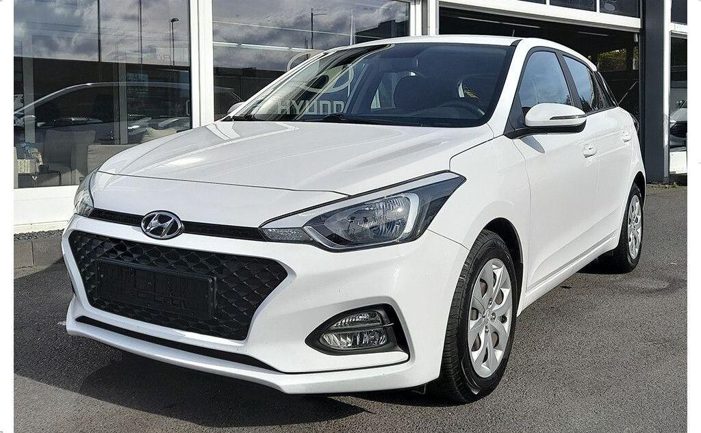 HYUNDAI i20 Style ,Navi,Spurh,PDC,Sitzhzg Bluet,Lkhz.1Hd